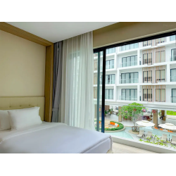 Deluxe With Pool View